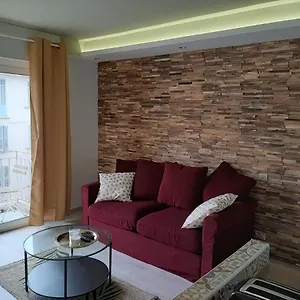 Suquet Balcony 1 Min Beach, 10 Min Palais&croisette Works , Cannes France